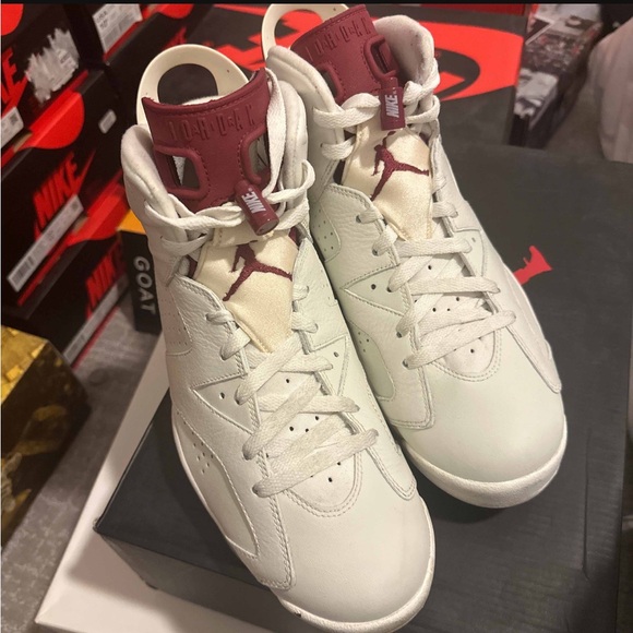 Air Jordan 6 Retro ‘Maroon’ - size 11